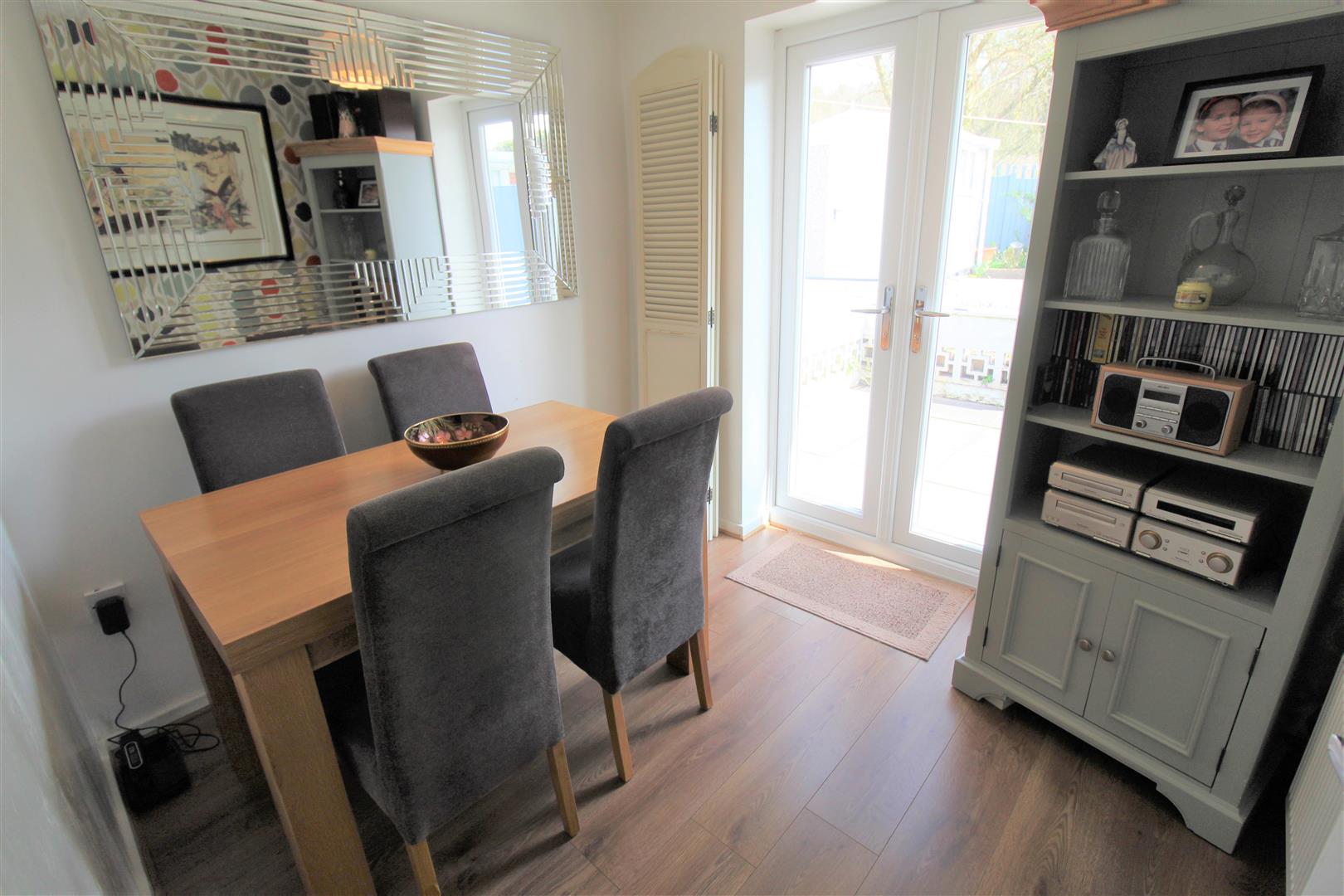 Kirkwall Grove, Milton, Stoke-On-Trent